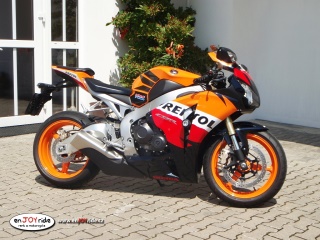 Image 3 - honda-cbr-1000-rr