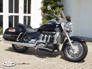Image 8 - triumph-rocket-iii-touring