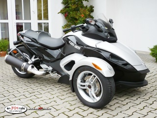 Image 1 - can-am_spyder